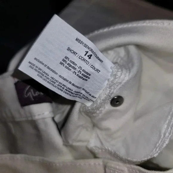 *NWT* Gloria Vanderbilt Amanda Classic High Rise White Denim Size 14 Short - Picture 6 of 6